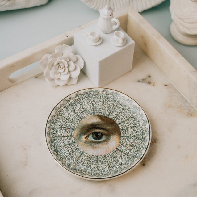 Elizabethan Lady's Eye Round Ceramic Dish