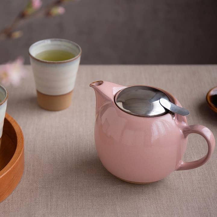ZERO JAPAN -- Round Teapot for two (24 oz)