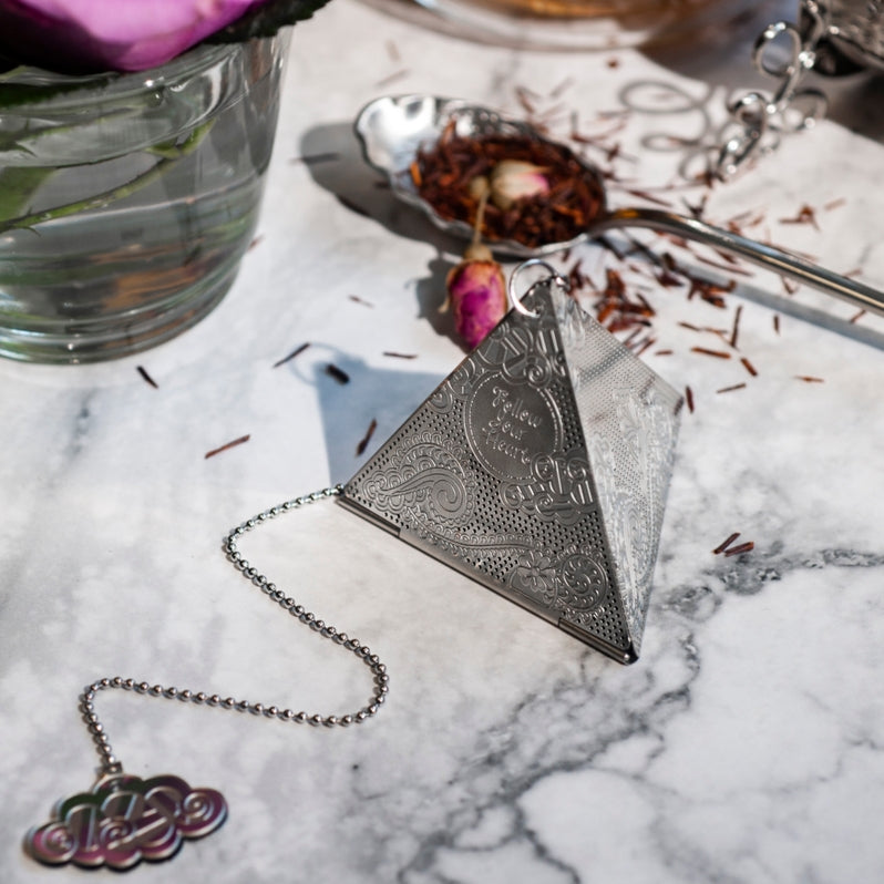 01Liv - Tea Pyramid Infuser